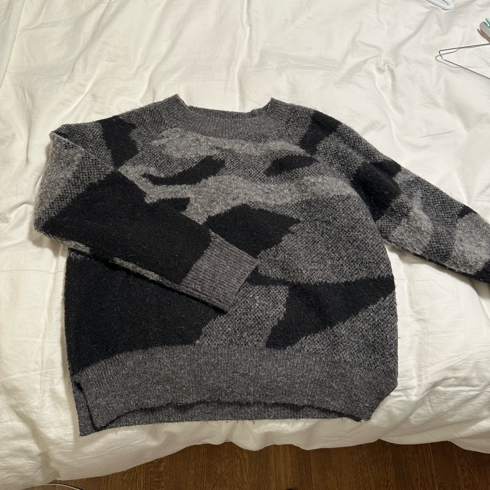 Nordstrom black and grey sweater